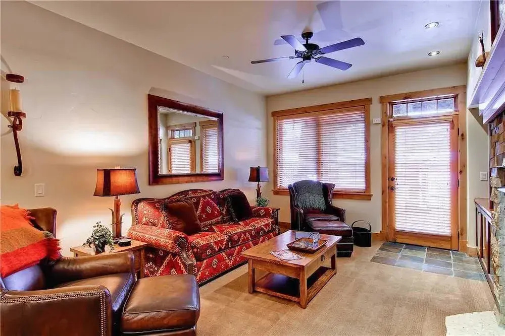 6109 Bear Lodge, Trappeur's Crossing Apartment 3