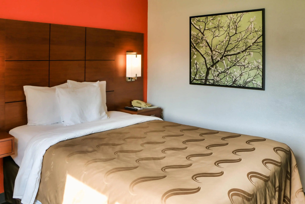 Quality Inn & Suites Watertown Fort Drum