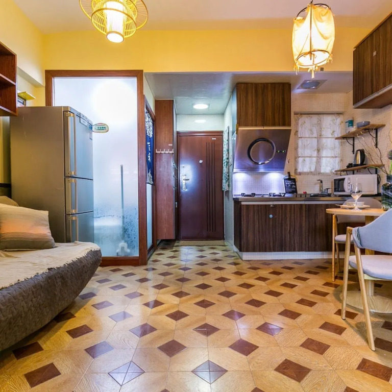 Intown City Apartment No. 39