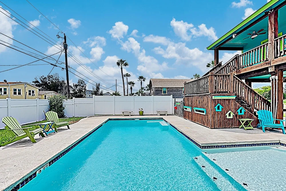 New Listing! Updated Downtown W/ Private Pool 2 Bedroom Home