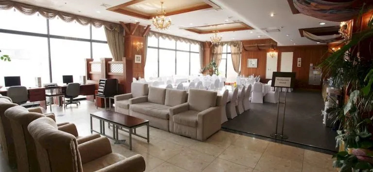 Incheon Airport Beach Hotel(인천비치관광호텔)