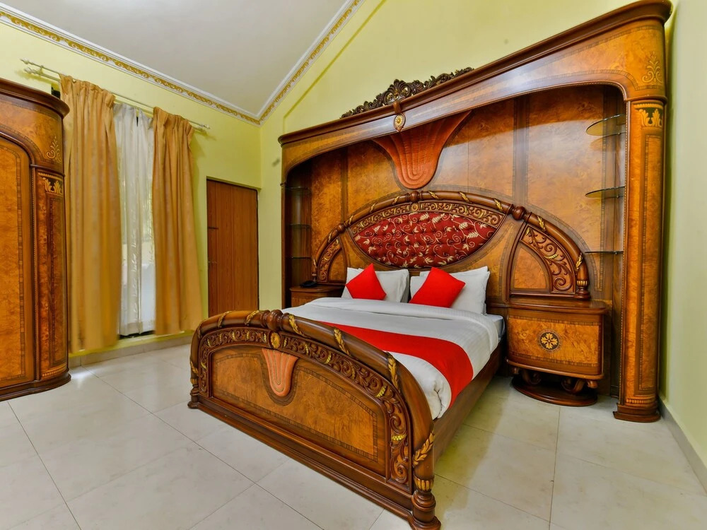 OYO 6431 Coconut Grove Royale