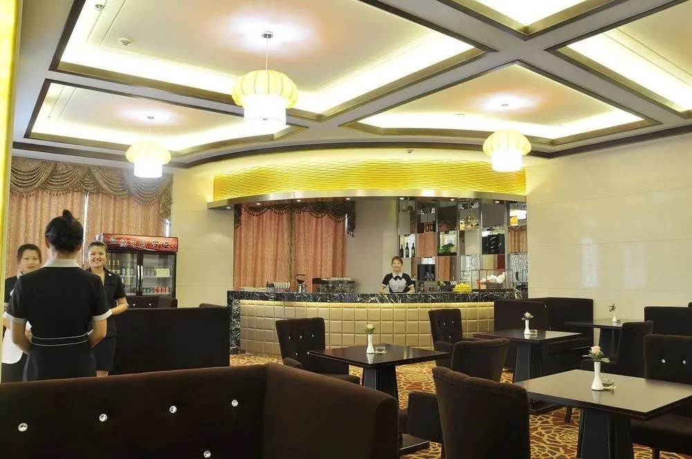 Yanji Changbaisong Hotel