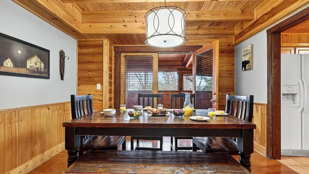 Hot Tub, Game Room & Prime Pigeon Forge Location Big Bear Ridge by Avantstay