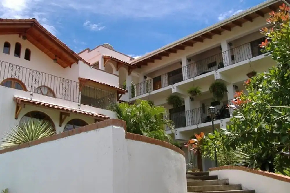 Villa Paradiso up to 14 People