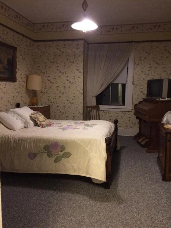 Hollings House B&B