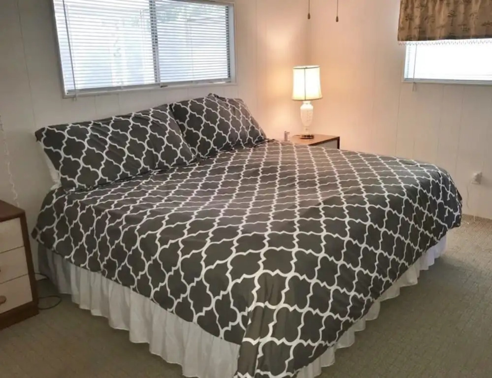 Roadrunner Club 18 - 2 Br Home