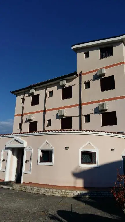 Drini Hotel