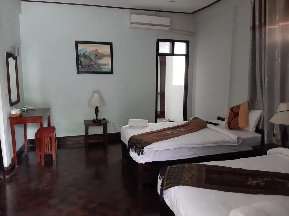Mekhong Lao Villa