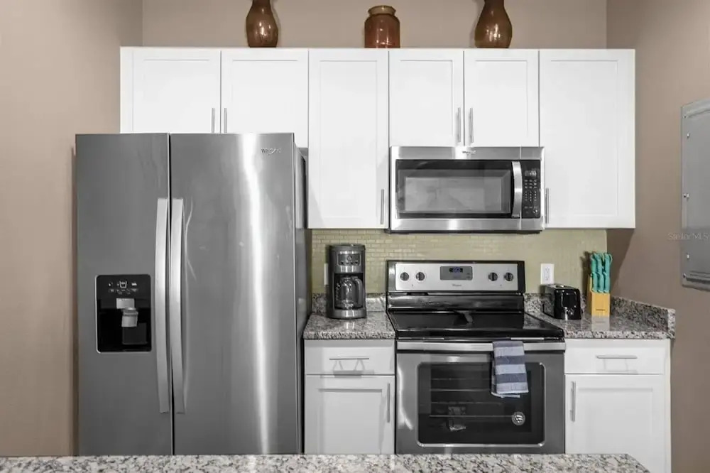 Beautiful Townhouse Next to Disney Parks 04