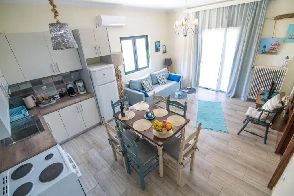 Vacation house on Pantokratoras beach
