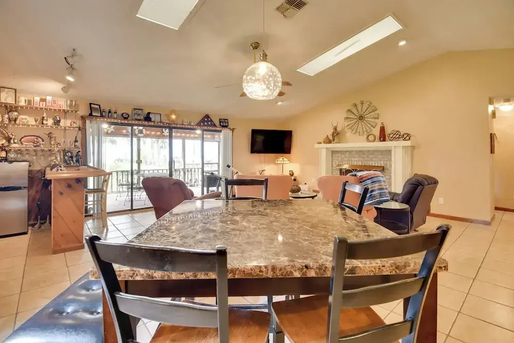 'pirate Cove' Home in Welaka: Dock & River Access!