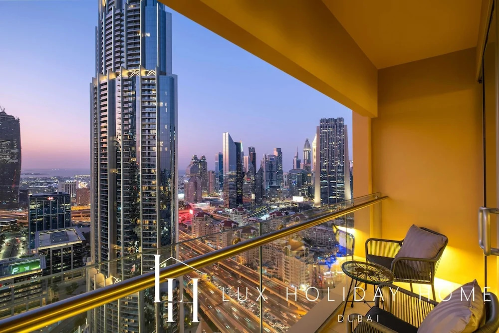 LUX | The EMAAR Fashion Avenue Studio