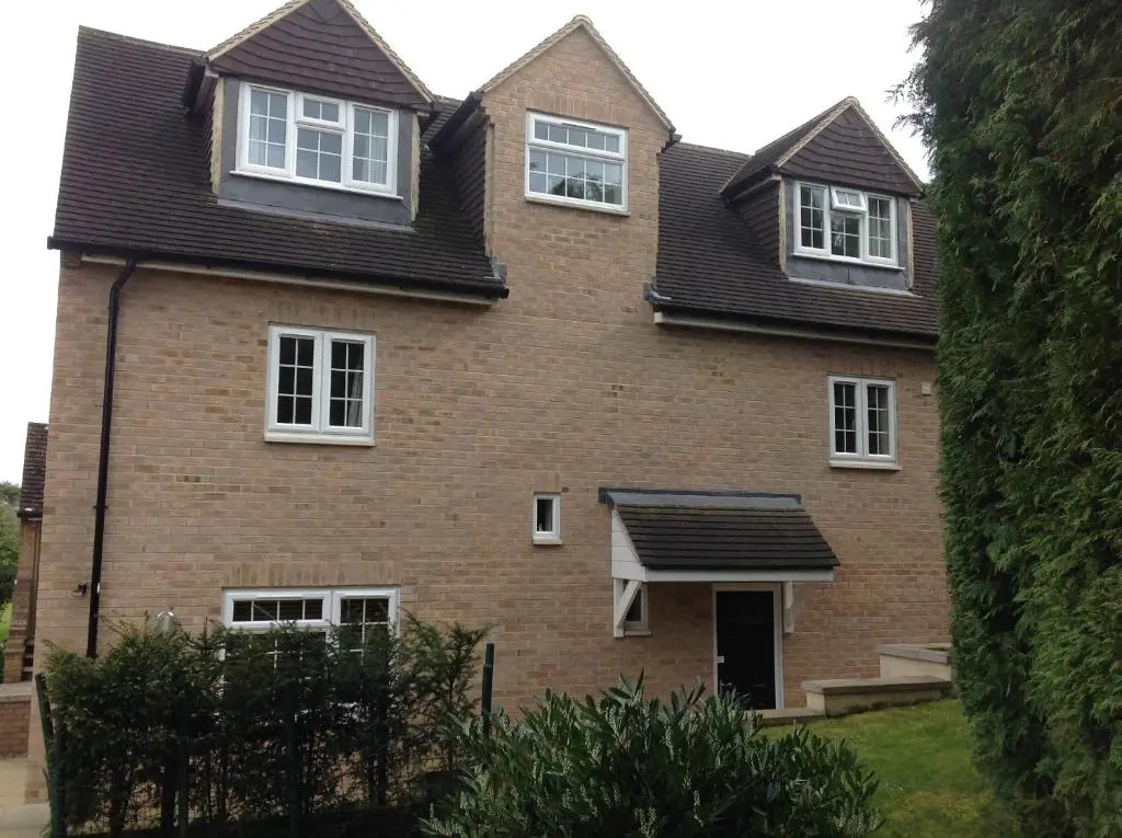 Oxford Apartments 2