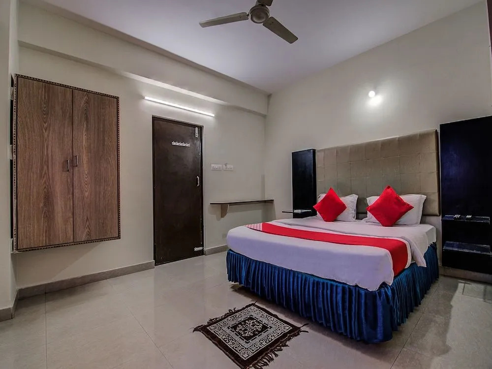 OYO 10743 Silver Villa Guest House