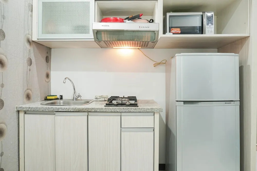 Simply Modern Classic Studio at Nifarro Apartment