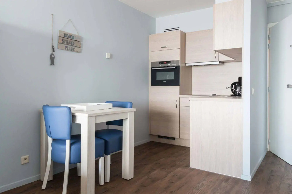 Flat by the Seaside With Stunning Ocean Views