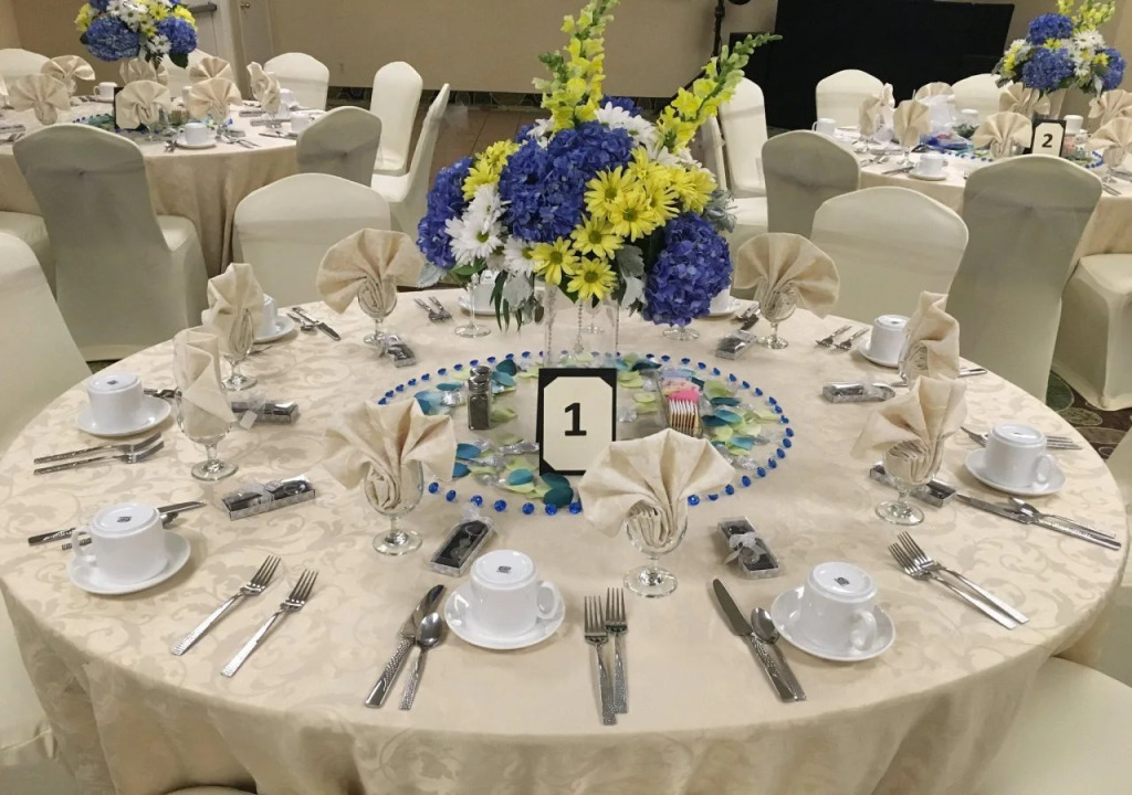 Holiday Inn Westbury-Long Island by IHG
