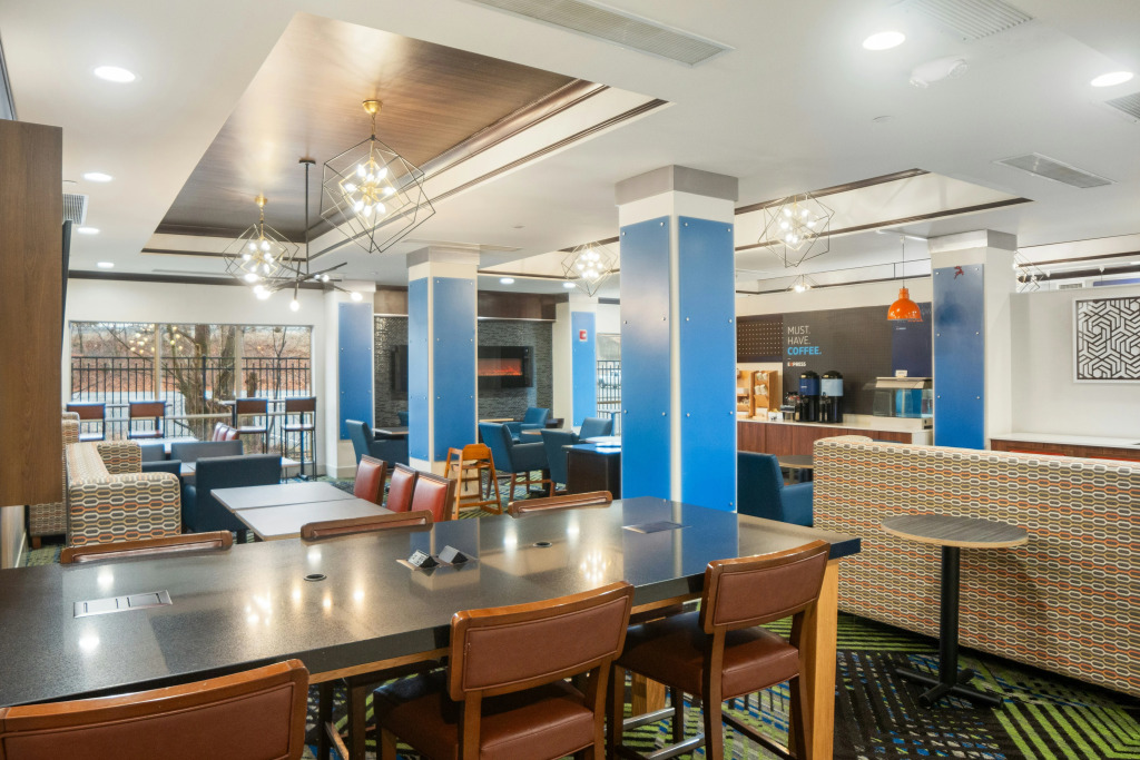 Holiday Inn Express and Suites Stroudsburg-Poconos by IHG