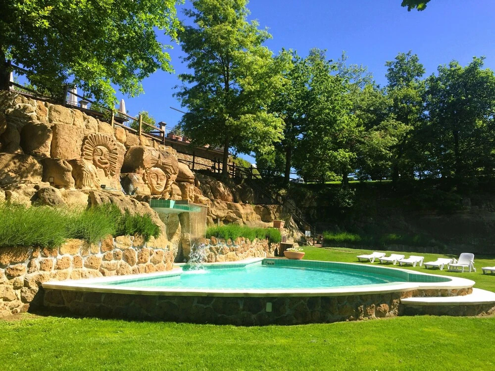Residence with swimming pool in Sorano