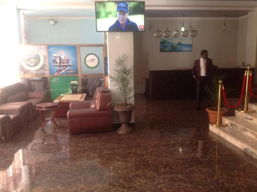 PALM PALACE Best BUDGET HOTEL & TOUR Options s
