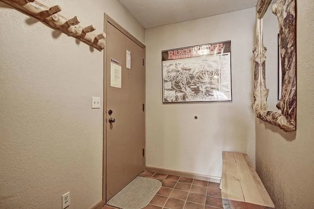 Longbranch 111 - Shuttle to Lifts/Walk to Town ~ RA76146
