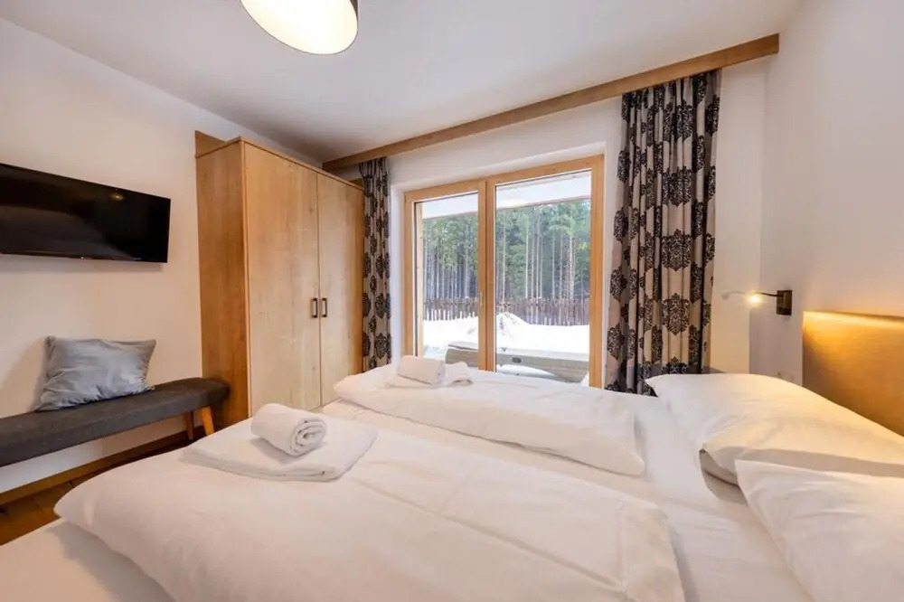 Luxury Chalet with 2 Bathrooms near Small Slope