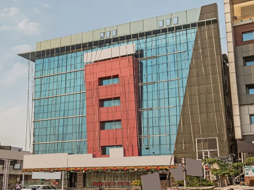 OYO 11676 Nakshatra Grand
