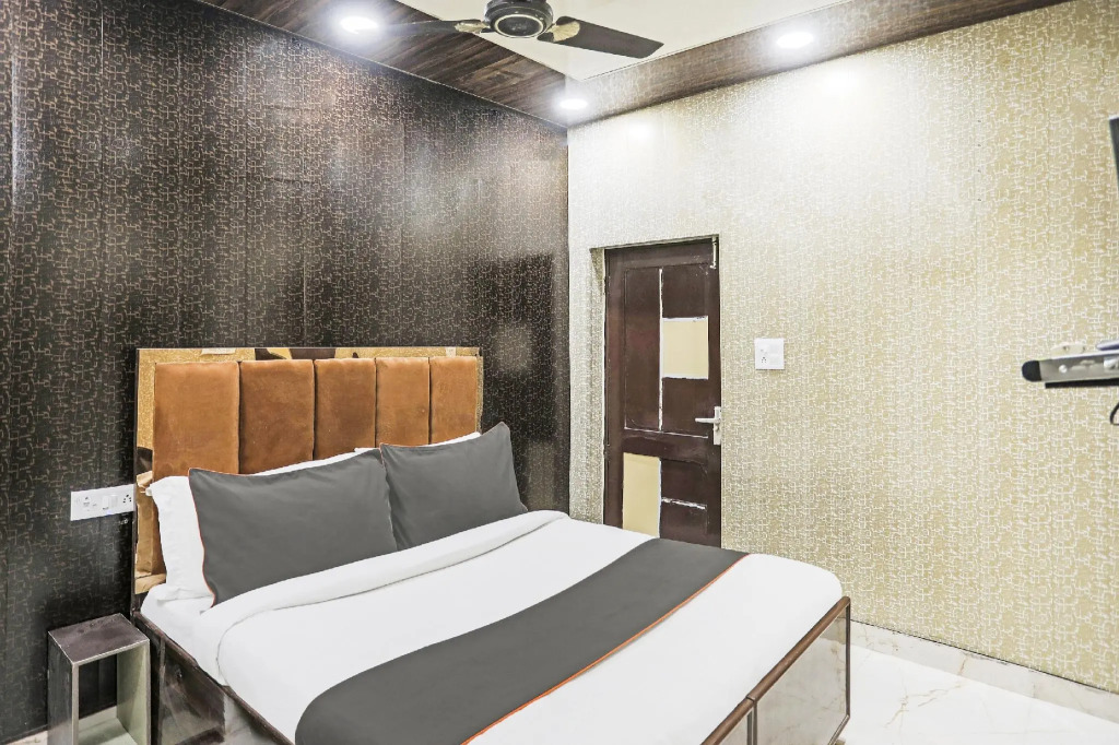 OYO Flagship 80575 Kashish Residency
