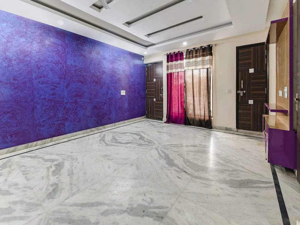 OYO 22968 Devanshi Residency