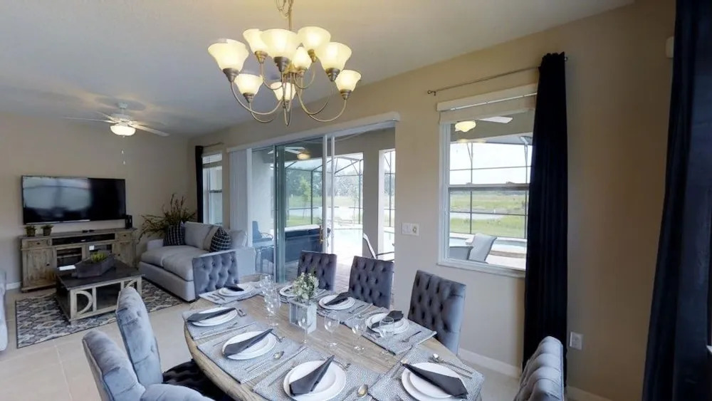 ACO PREMIUM – 8 Bd with private Pool and Spa (1732
