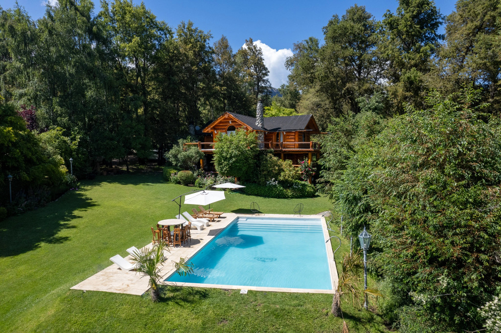 Rotui Luxury Village