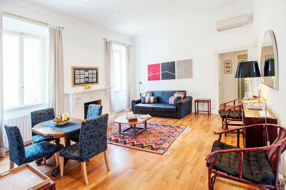 Croce Apartments