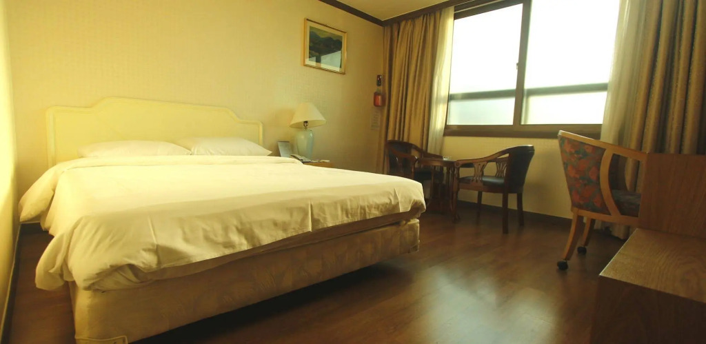 Hotel Diana