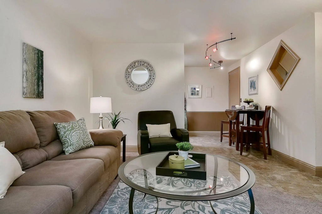 Bond Hotel and Extended Stay