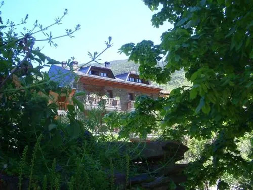 Apartaments Montaña