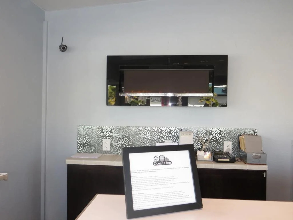 SeaSide Inn & Suites