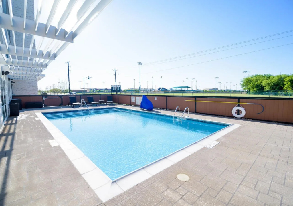Holiday Inn Express & Suites McKinney - Frisco East by IHG