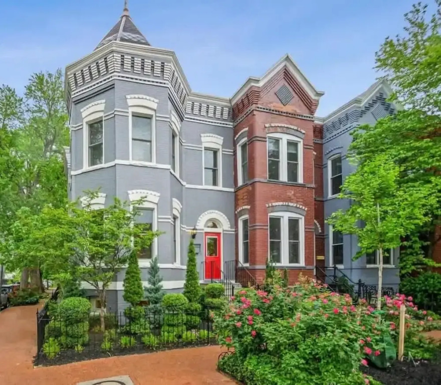Turreted Townhouse - Full of Wonders