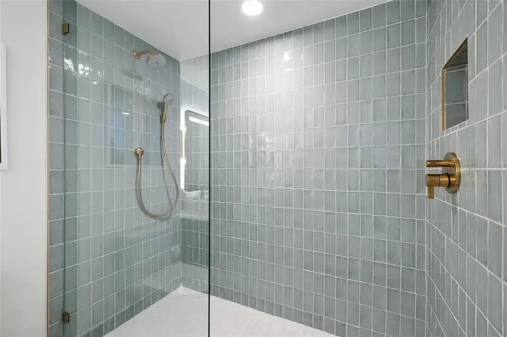 Luxury 2br-2bth Balcony Pool