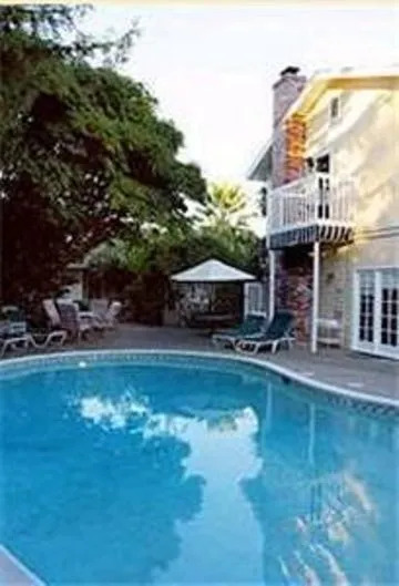 Chelsea Garden Inn