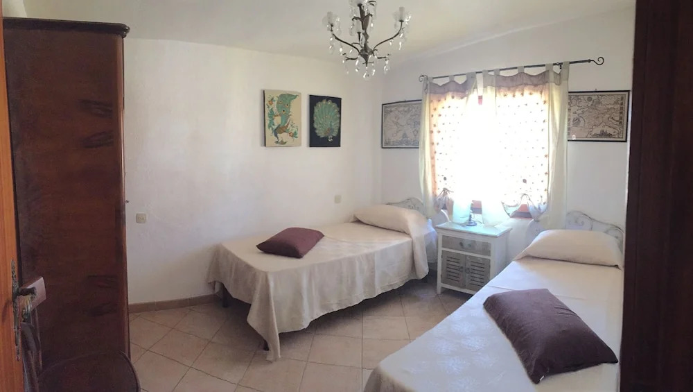 Rose Apartment III