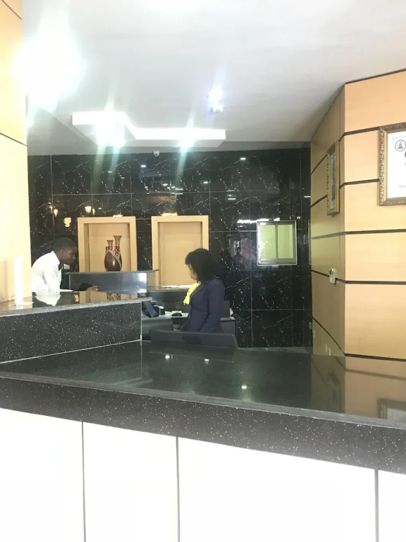 Warri Wetland Hotel