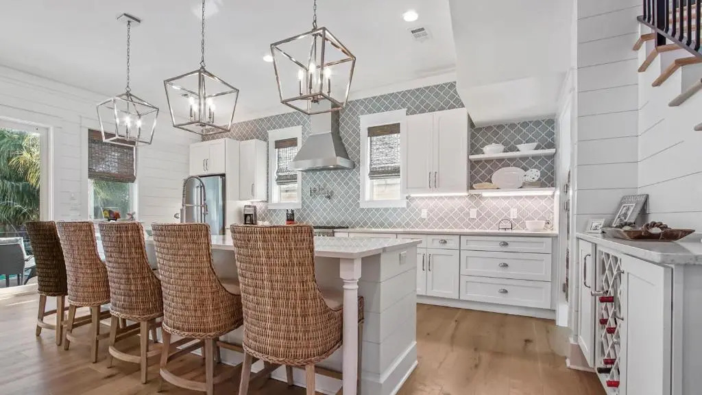 30A Luxury Beach Home Beach Please, Private Heated Pool, 4 NEW Bikes, Walk to the Beach!