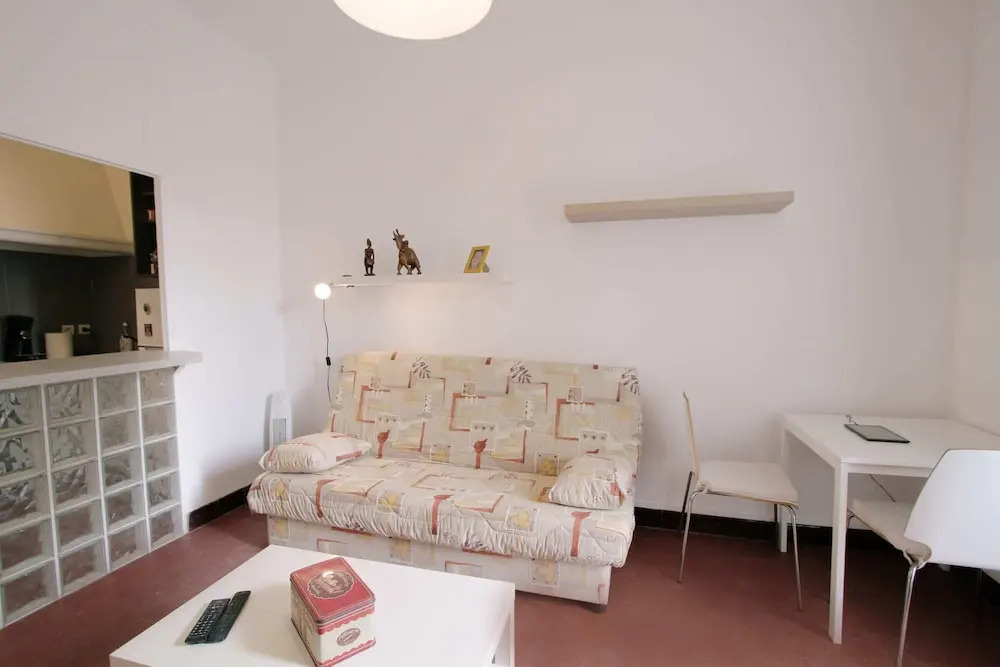 Charming Bright Apartment 4th District