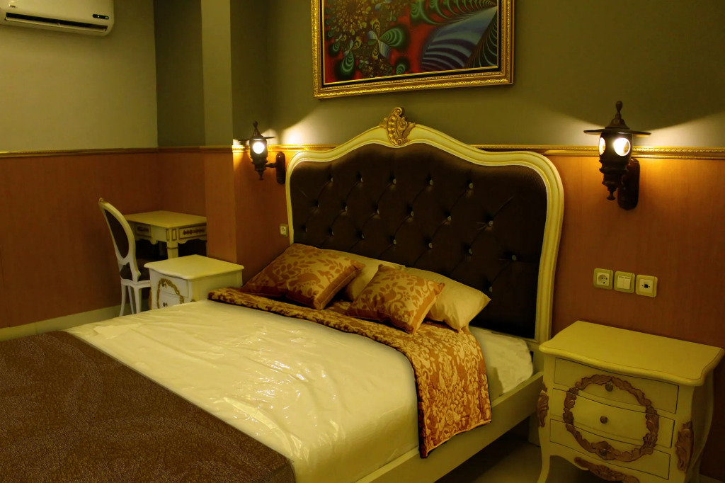 Grand Batik Inn