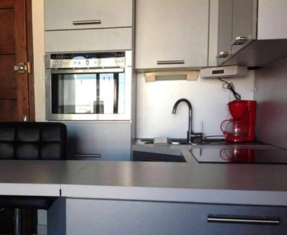 Apartment With one Bedroom in Saint-cyprien, With Wonderful Mountain View and Furnished Terrace - 80 m From the Beach