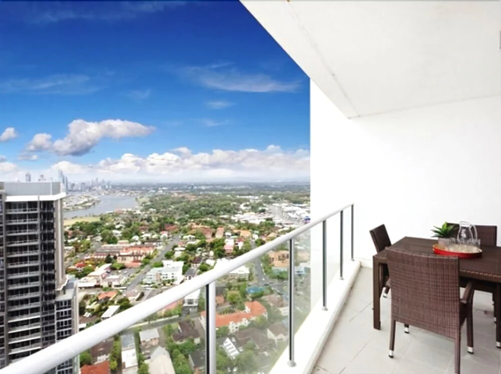 Panoramic Views at Sub Penthouse Apt