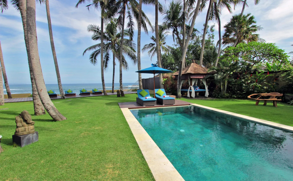 Villa Samudra Luxury Beachfront