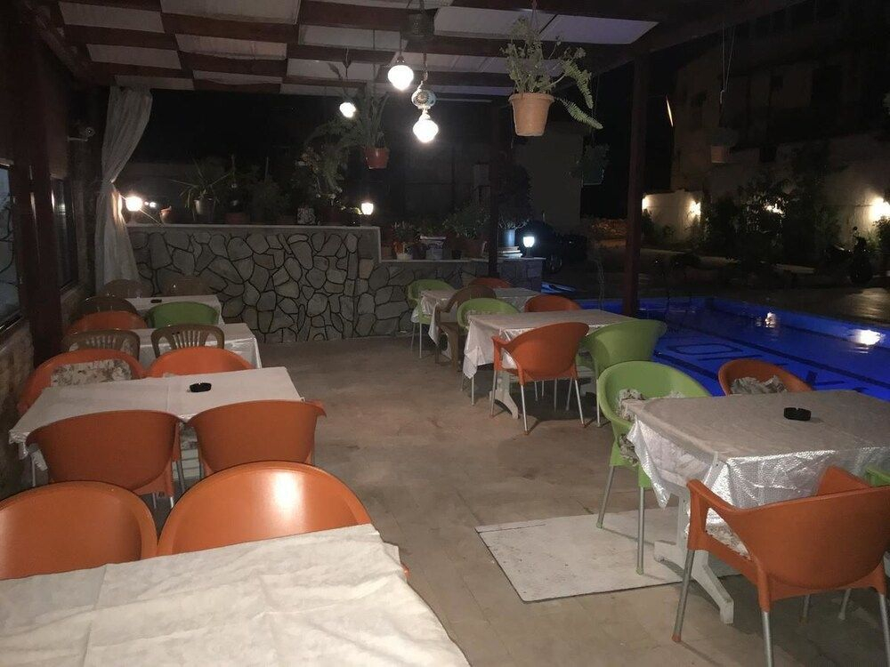 Ozturk Hotel